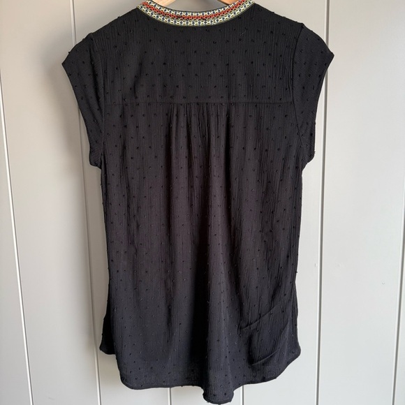 Boho Peasant Embroidered Swiss Dot Short Cap Sleeve Black Top Size Medium - Picture 4 of 10